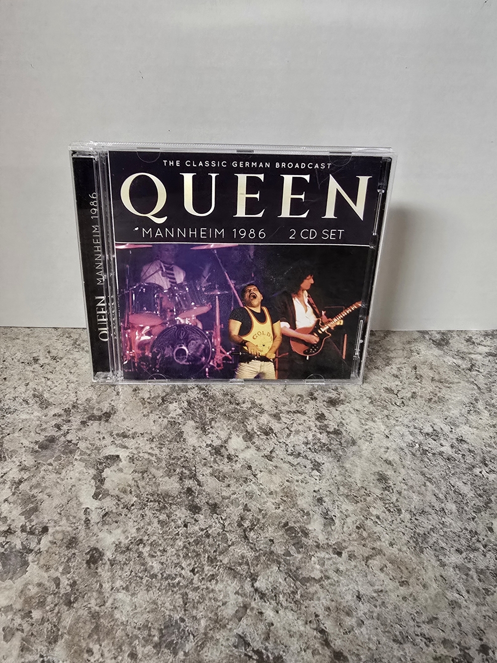 Queen Mannheim 1986 2 CD Set - Black/Clear Case